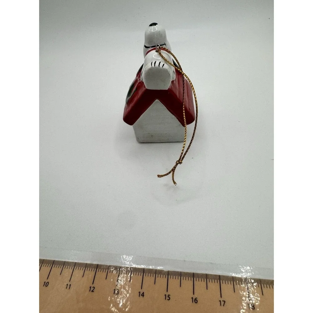 1966 Snoopy Ornament - Snoopy In Doghouse - Peanuts
